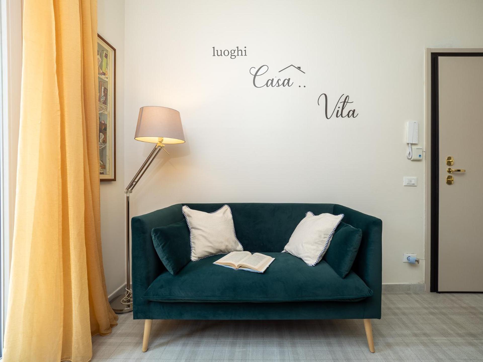 Stylish Flat With Balcony - 15 Min To Duomo Apartment Milan Exterior photo