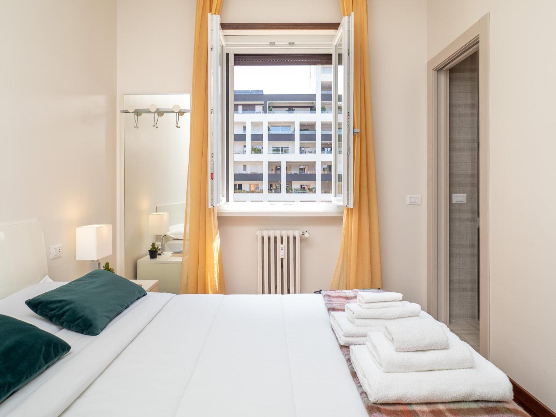 Stylish Flat With Balcony - 15 Min To Duomo Apartment Milan Exterior photo